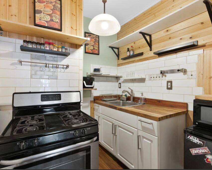 Beautiful Studio Apartment In Historic House ニューヘイブン エクステリア 写真